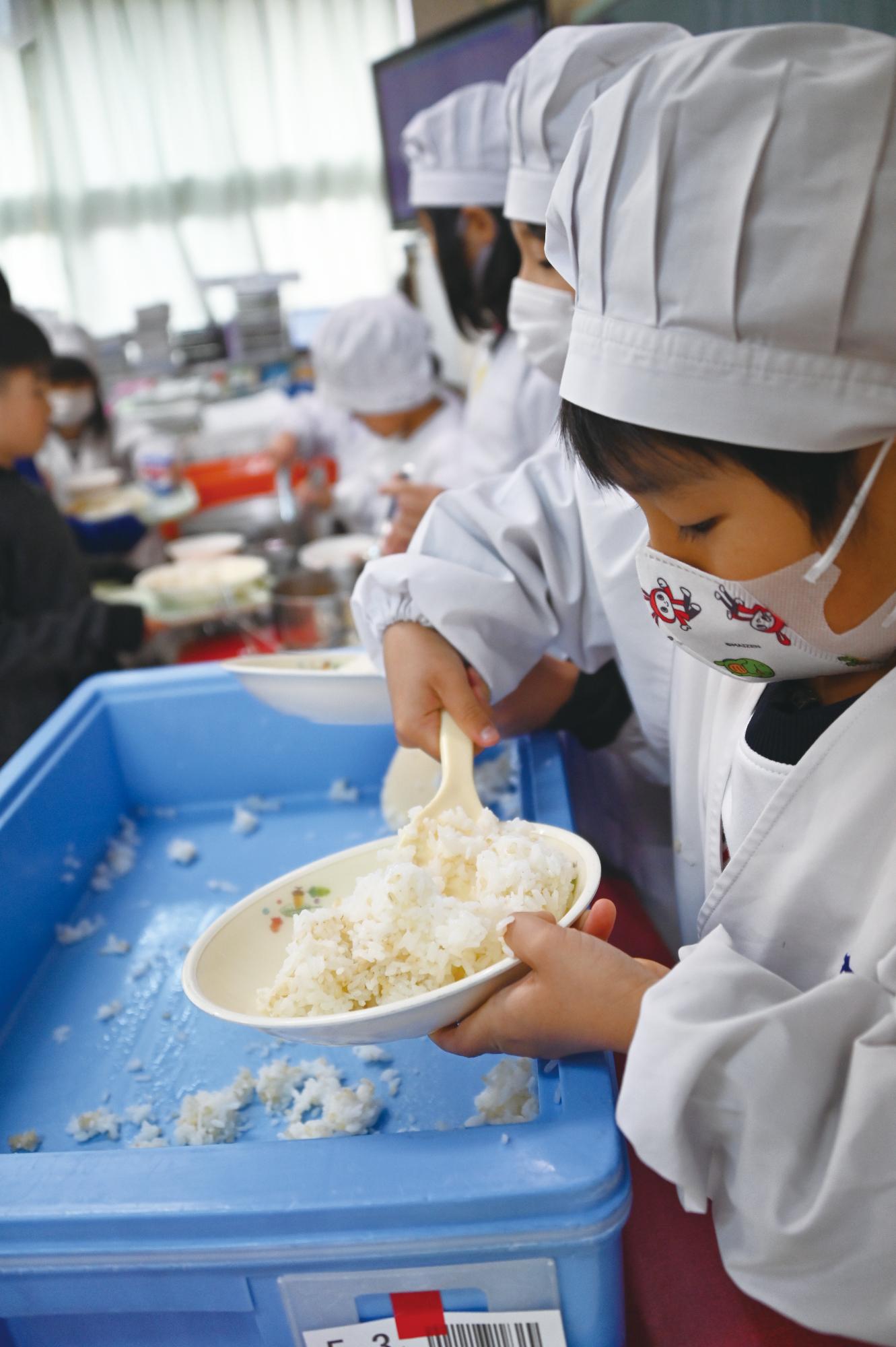 給食準備15