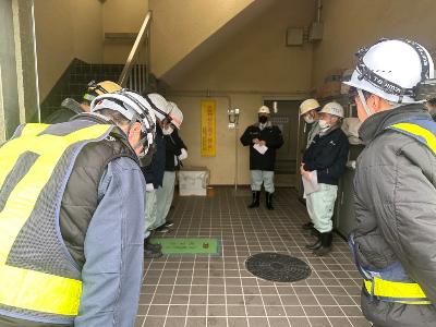 本部長からの講評の様子