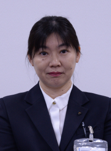 出納室長