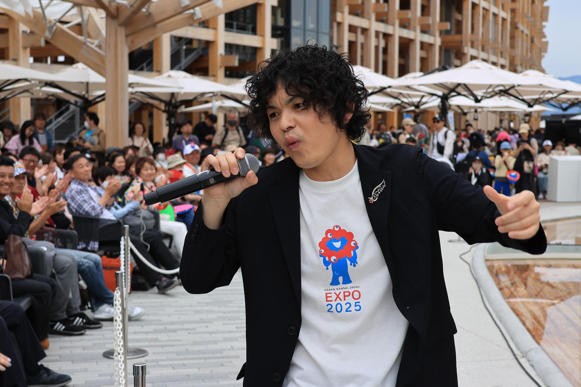 大阪狭山市特命大使口笛奏者儀間太久実さん演奏