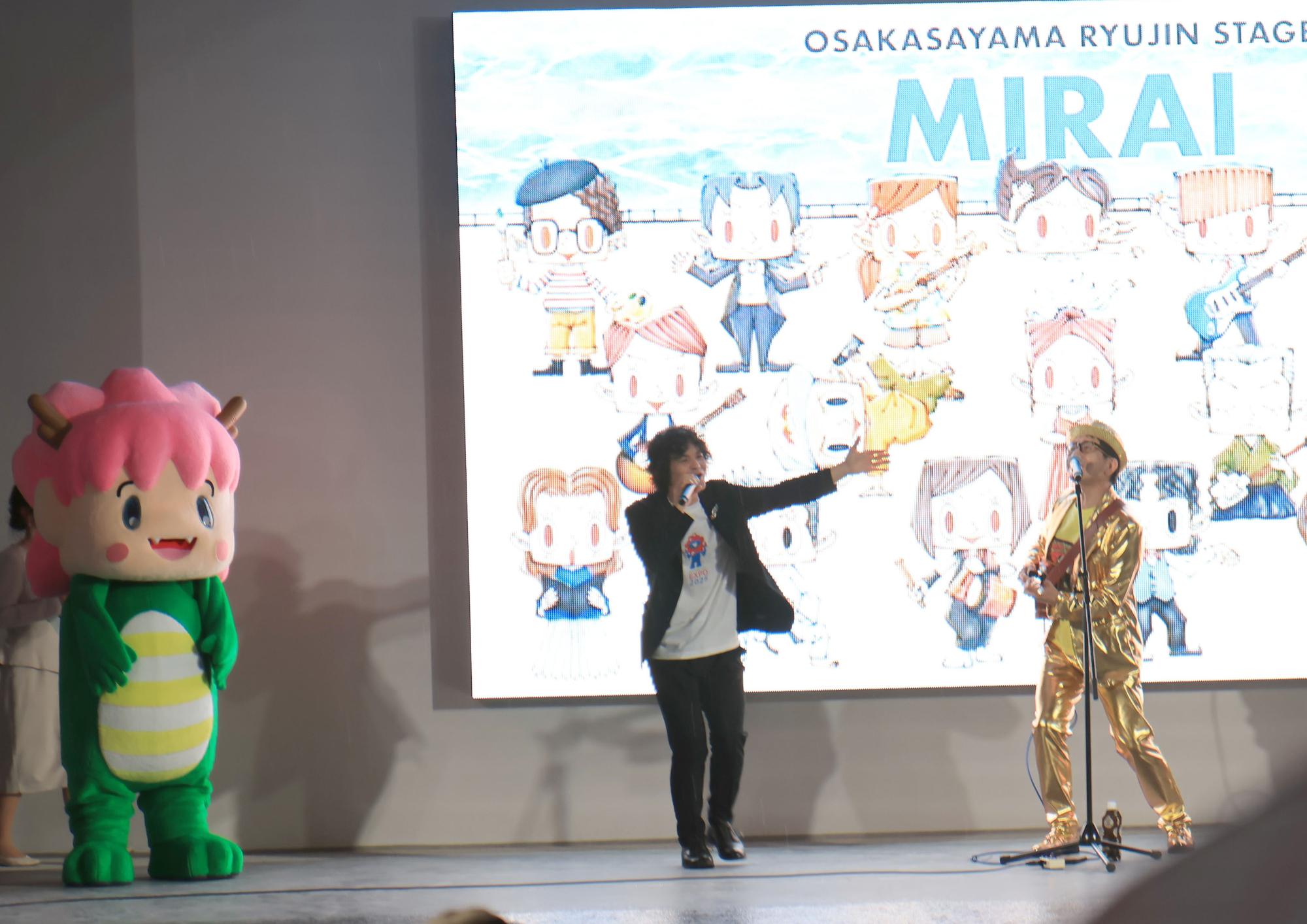 イマダケキヨシローによるパフォーマンス