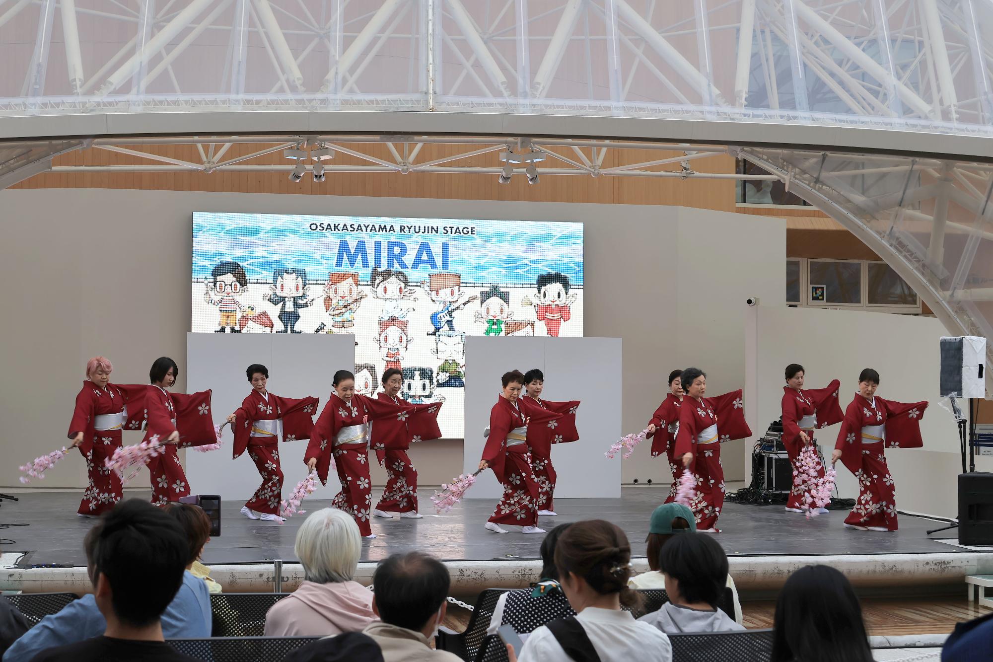 さやま舞踊連盟による舞踊