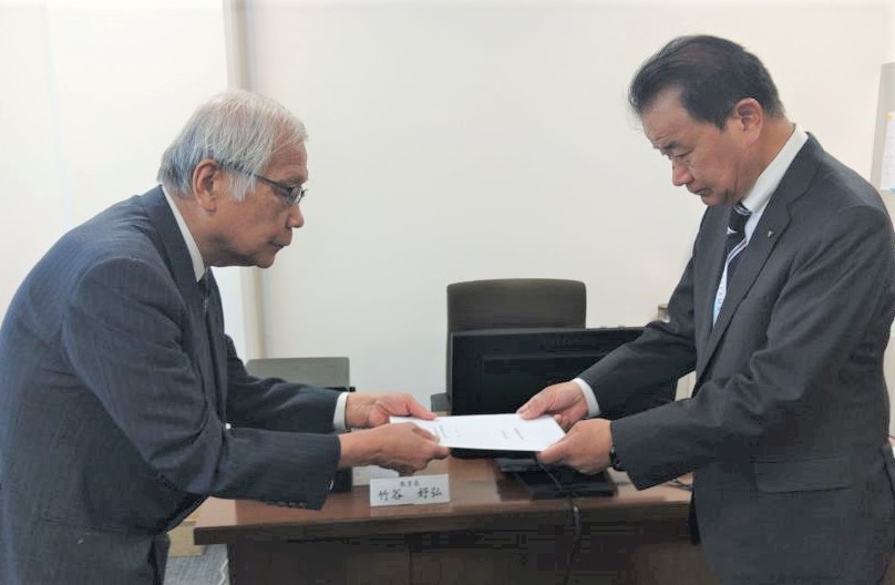 令和7年4月30日(水曜日)大阪狭山市役所本庁にて