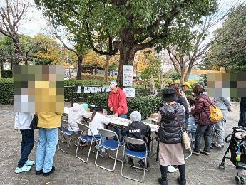 工作をしている様子。