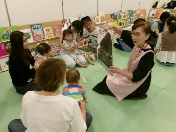親子で絵本をたのしもう