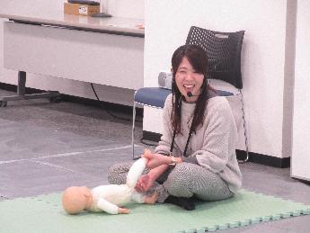 ベビーマッサージ