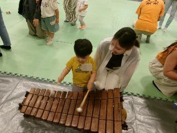 親子であそぼうドンドコドン