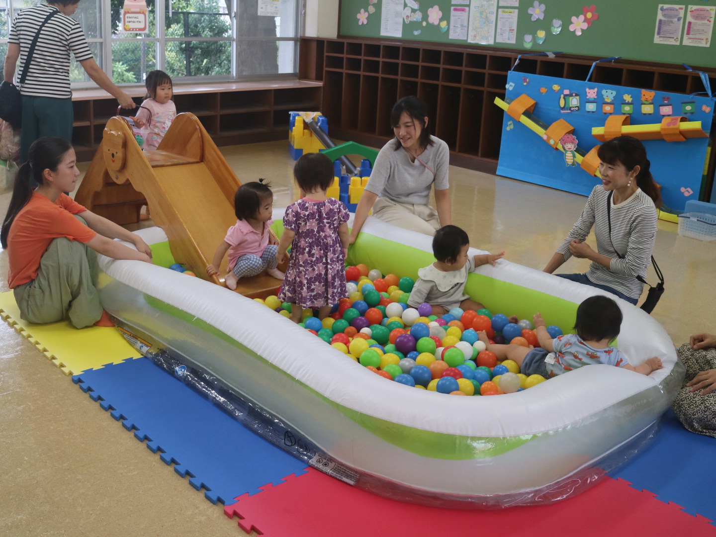 ボールプール