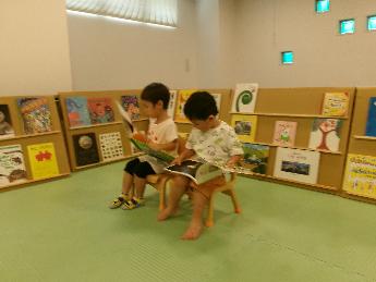 おいでよ！絵の本ひろばの写真です
