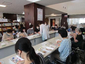 押し花アート講座の写真です