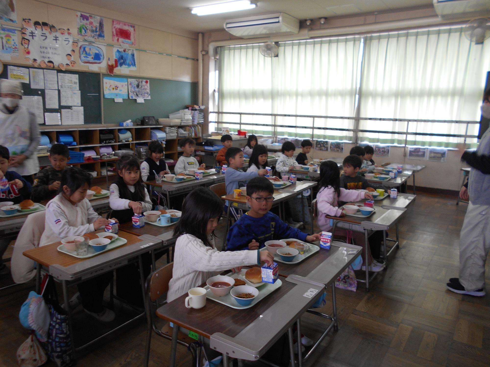 学校給食1