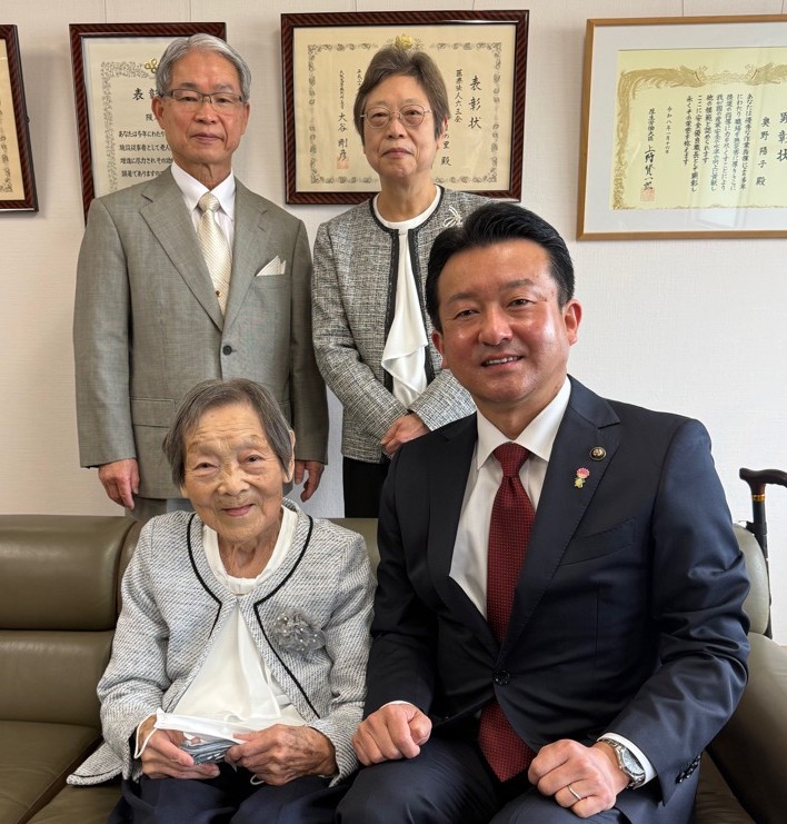 100歳到達者訪問お一人目